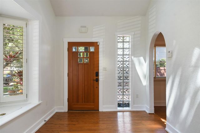 517 W YALE STREET, Orlando, FL 32804