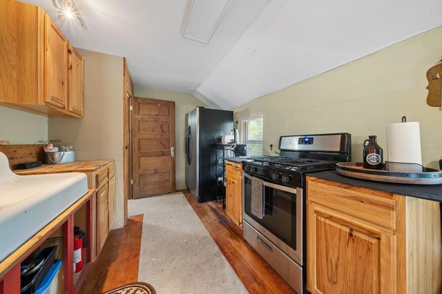 242 Cody Lane, Bastrop, TX 78602