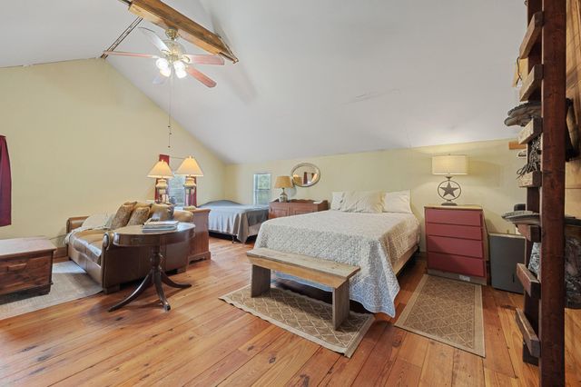 242 Cody Lane, Bastrop, TX 78602