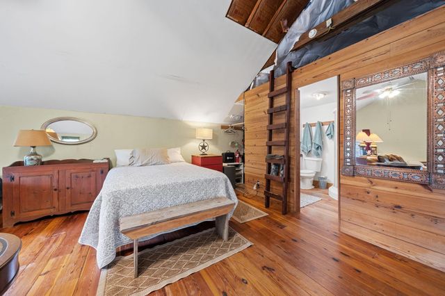 242 Cody Lane, Bastrop, TX 78602