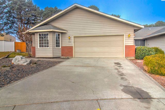 3721 W 29th Ct, Kennewick, WA 99337