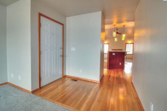 3721 W 29th Ct, Kennewick, WA 99337