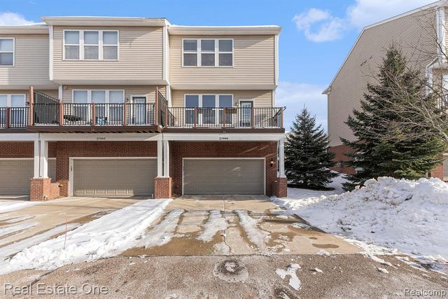 27999 Middleton Drive, Novi, MI 48377