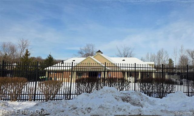 27999 Middleton Drive, Novi, MI 48377