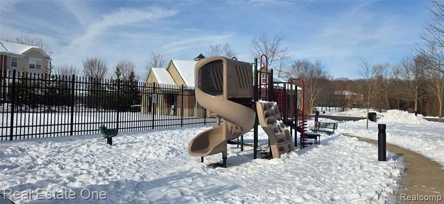 27999 Middleton Drive, Novi, MI 48377