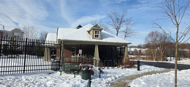 27999 Middleton Drive, Novi, MI 48377