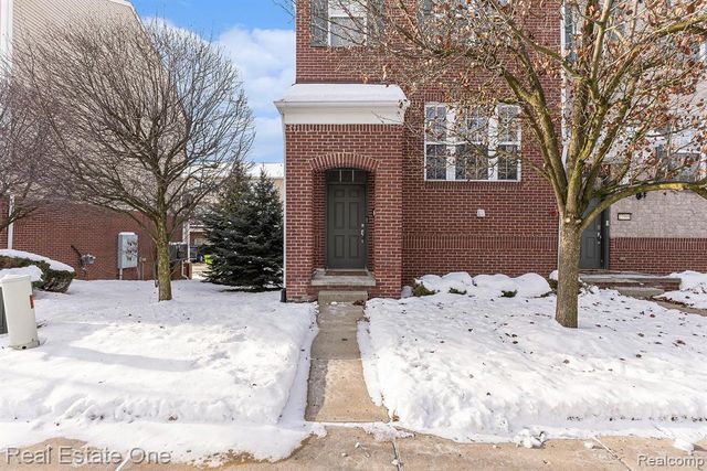 27999 Middleton Drive, Novi, MI 48377