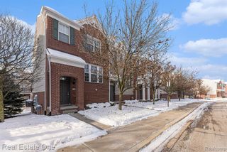 27999 Middleton Drive, Novi, MI 48377