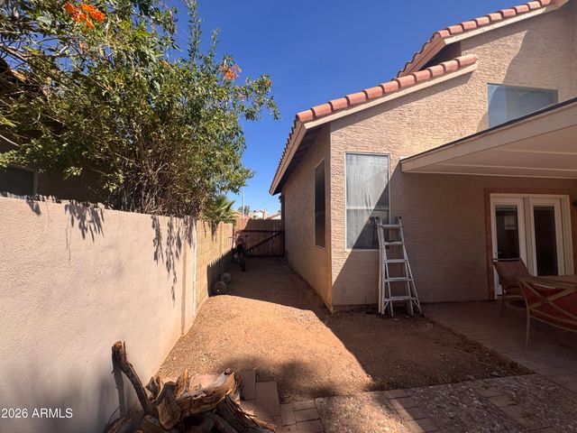 4051 E MOUNTAIN VISTA Drive, Phoenix, AZ 85048