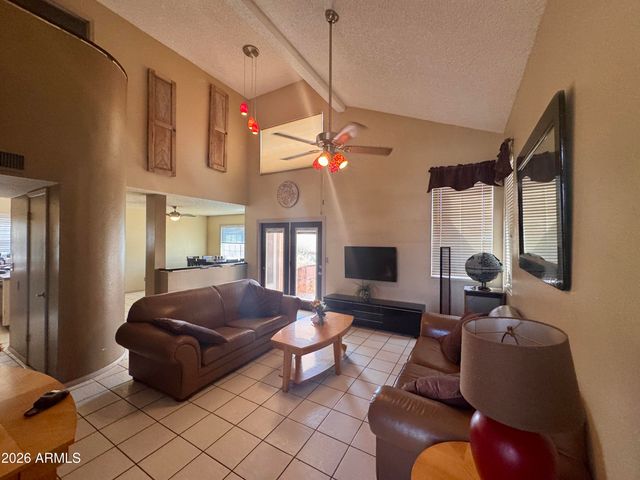 4051 E MOUNTAIN VISTA Drive, Phoenix, AZ 85048