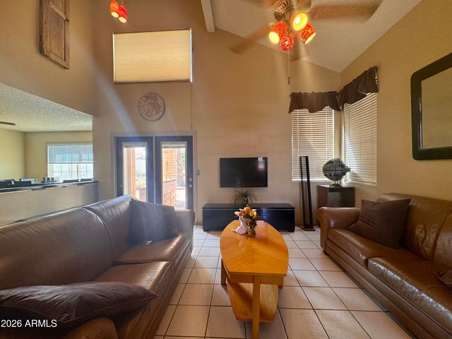 4051 E MOUNTAIN VISTA Drive, Phoenix, AZ 85048