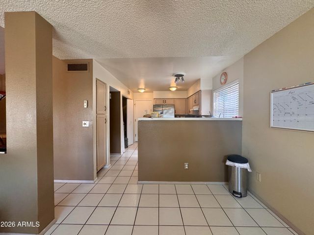 4051 E MOUNTAIN VISTA Drive, Phoenix, AZ 85048