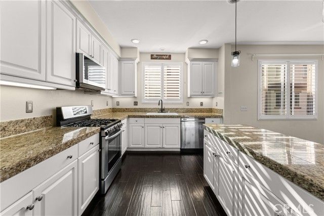 33650 Willow Haven 102, Murrieta, CA 92563