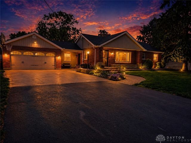 6760 Brantford Road, Butler Twp, OH 45414