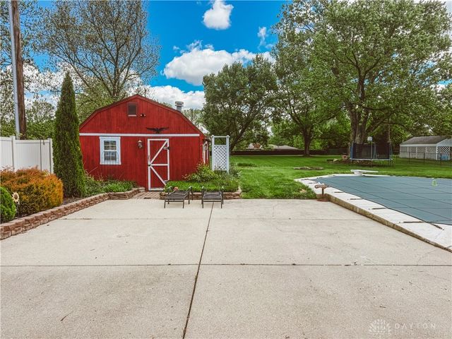 6760 Brantford Road, Butler Twp, OH 45414