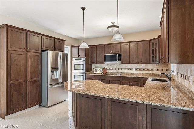 32925 Titus Hill Lane, Avon Lake, OH 44012