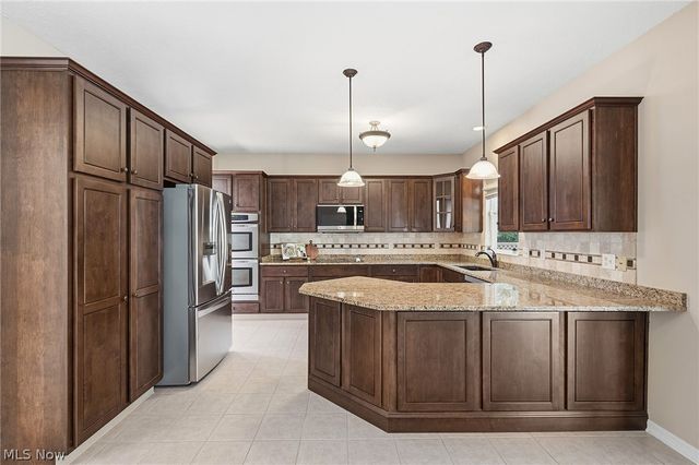 32925 Titus Hill Lane, Avon Lake, OH 44012