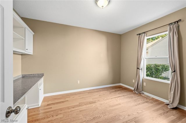 32925 Titus Hill Lane, Avon Lake, OH 44012