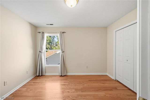 32925 Titus Hill Lane, Avon Lake, OH 44012