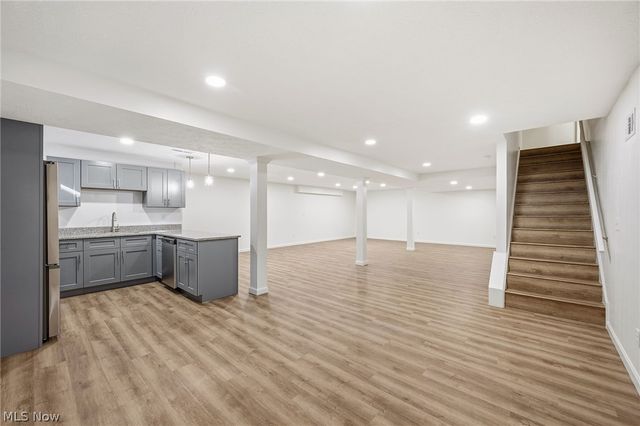 32925 Titus Hill Lane, Avon Lake, OH 44012