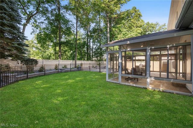 32925 Titus Hill Lane, Avon Lake, OH 44012