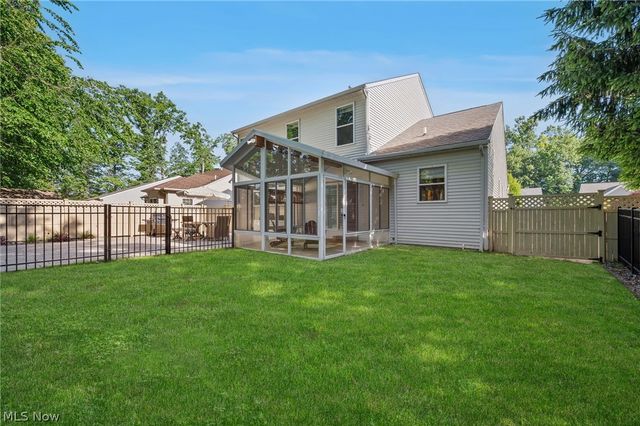 32925 Titus Hill Lane, Avon Lake, OH 44012