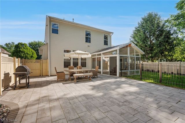 32925 Titus Hill Lane, Avon Lake, OH 44012