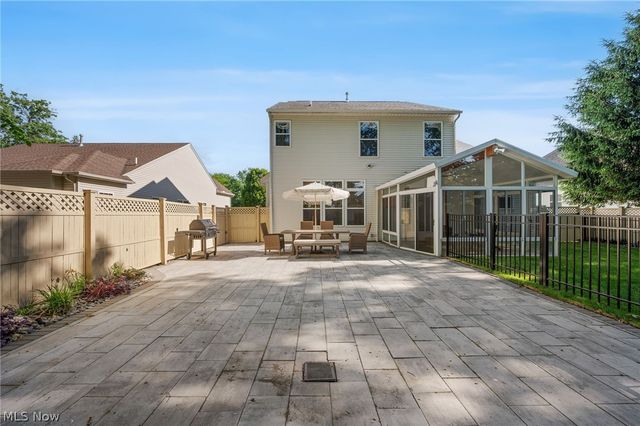 32925 Titus Hill Lane, Avon Lake, OH 44012