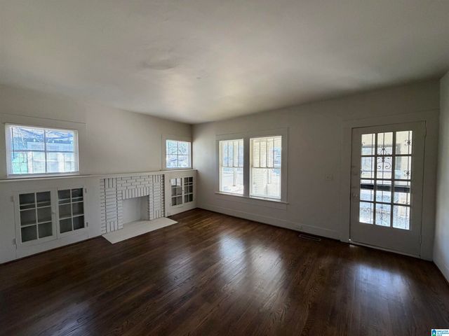 2610 AVENUE I, Birmingham, AL 35218