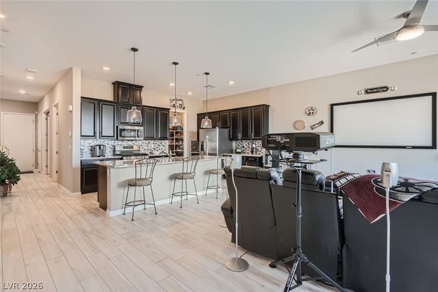 738 Purple Knoll Walk, Henderson, NV 89011