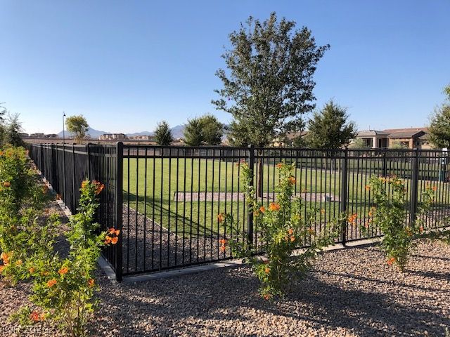 738 Purple Knoll Walk, Henderson, NV 89011