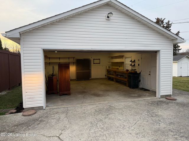 10424 New Haven Rd, New Haven, KY 40051