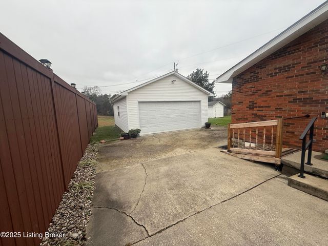 10424 New Haven Rd, New Haven, KY 40051
