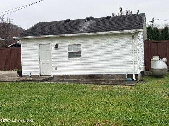 10424 New Haven Rd, New Haven, KY 40051
