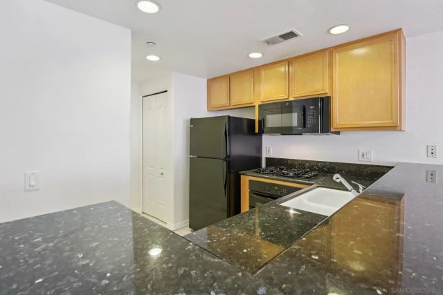 1501 India St 204, San Diego, CA 92101