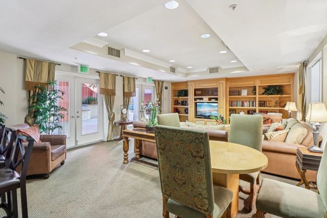 1501 India St 204, San Diego, CA 92101