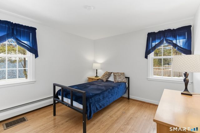 14 Richard Road, Simsbury, CT 06070