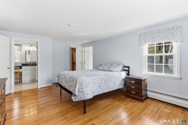 14 Richard Road, Simsbury, CT 06070