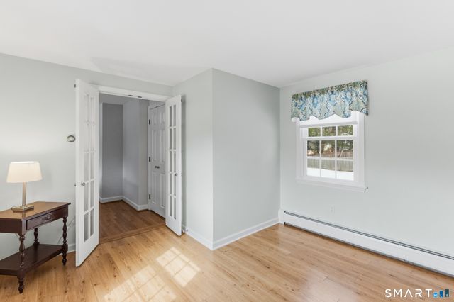 14 Richard Road, Simsbury, CT 06070