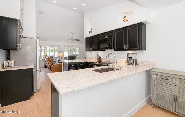 3840 S ACACIA Court, Chandler, AZ 85248