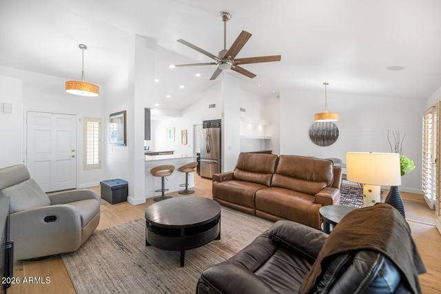 3840 S ACACIA Court, Chandler, AZ 85248