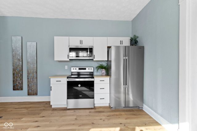 17 Parkview Avenue, Indianapolis, IN 46201