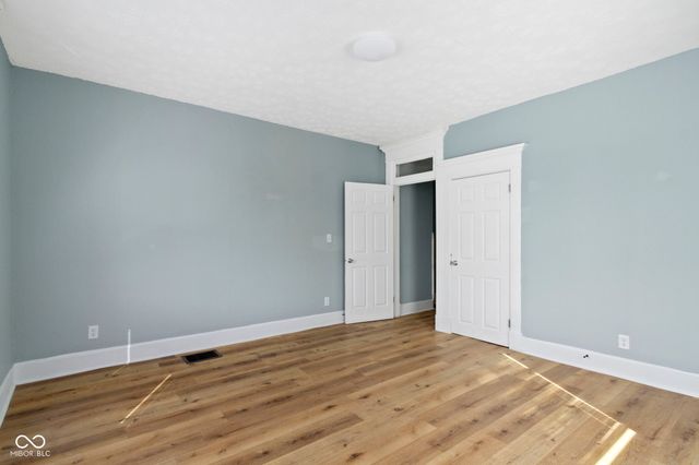 17 Parkview Avenue, Indianapolis, IN 46201