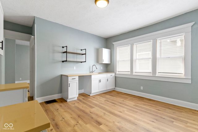 17 Parkview Avenue, Indianapolis, IN 46201