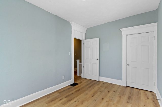 17 Parkview Avenue, Indianapolis, IN 46201