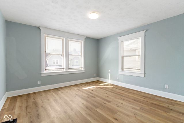 17 Parkview Avenue, Indianapolis, IN 46201