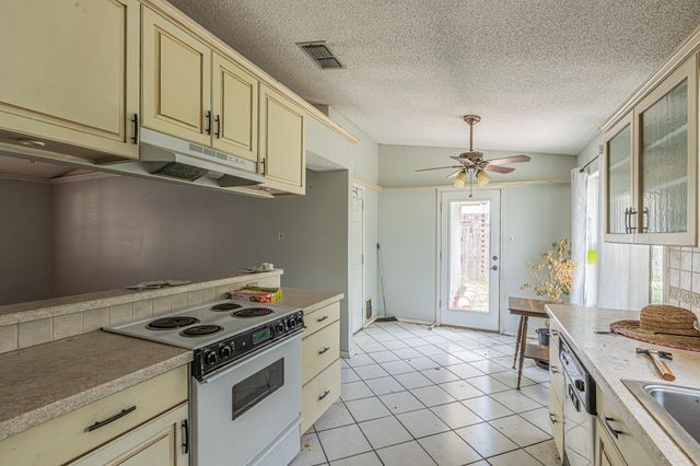 6504 Johnnie Street, Watauga, TX 76148