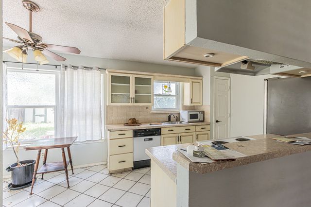 6504 Johnnie Street, Watauga, TX 76148