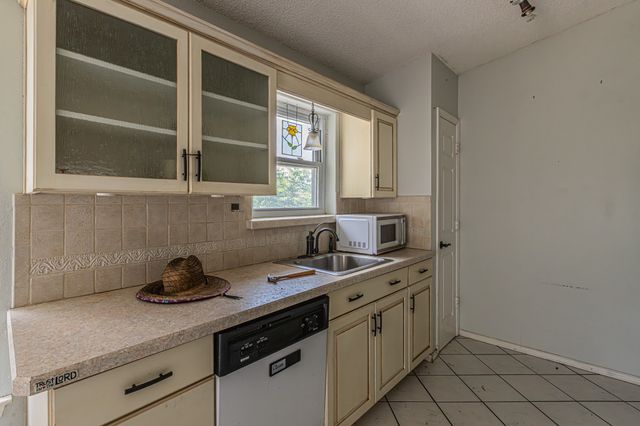 6504 Johnnie Street, Watauga, TX 76148
