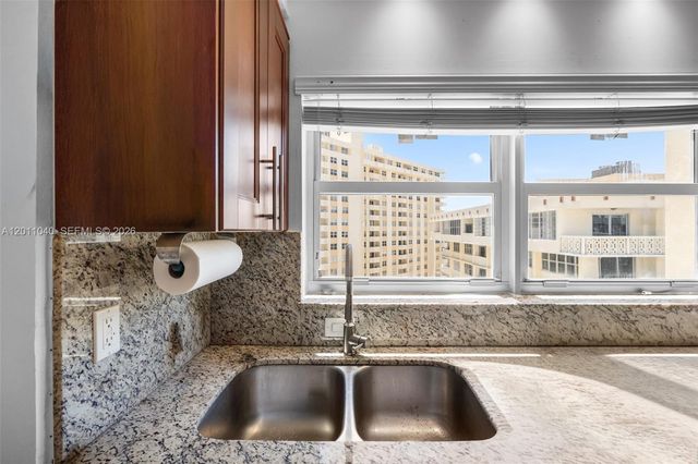 1825 S Ocean Drive PH-9, Hallandale Beach, FL 33009